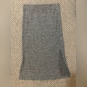 Topshop Sz 8 Gray Ribbed Knit Skirt